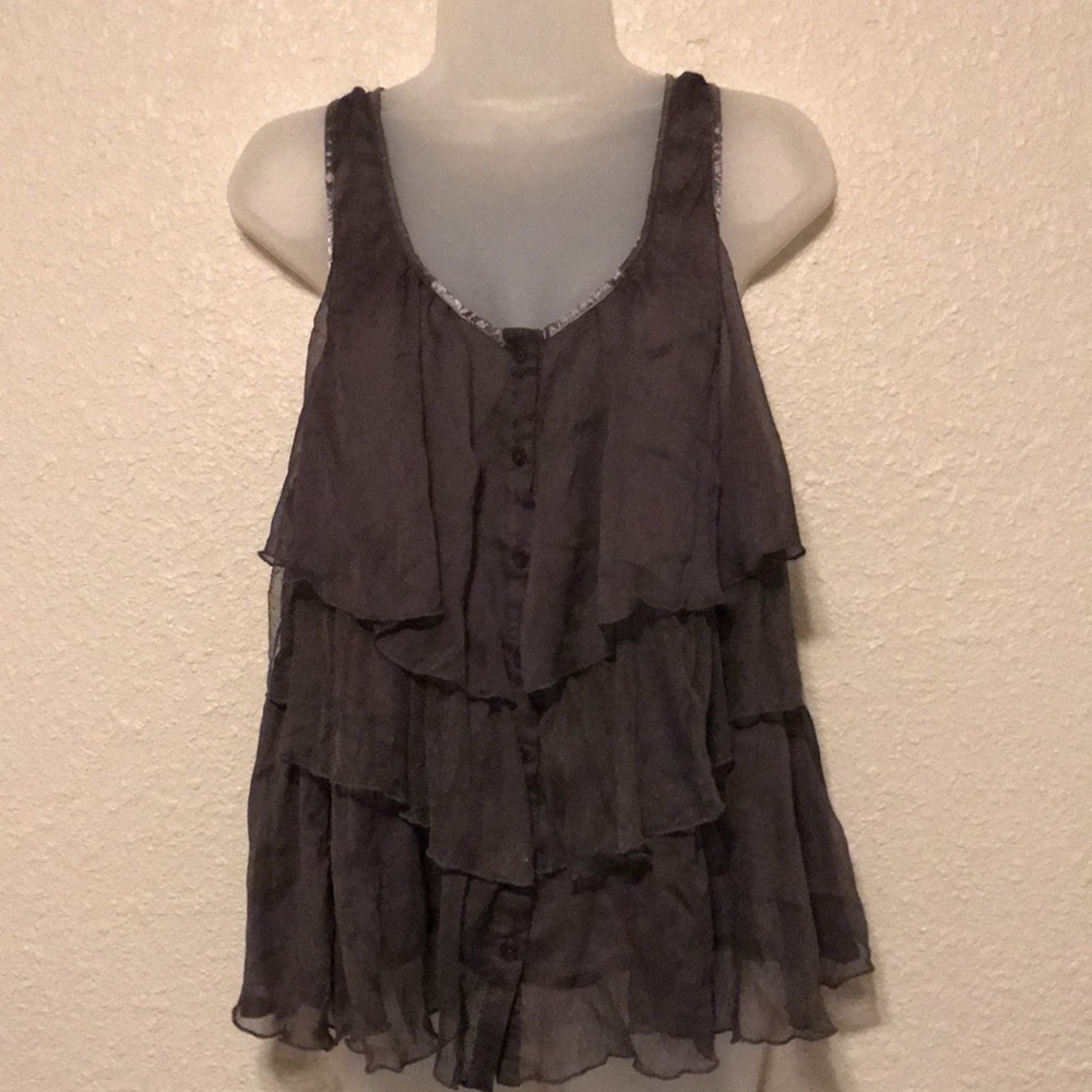 Adorable flowy top